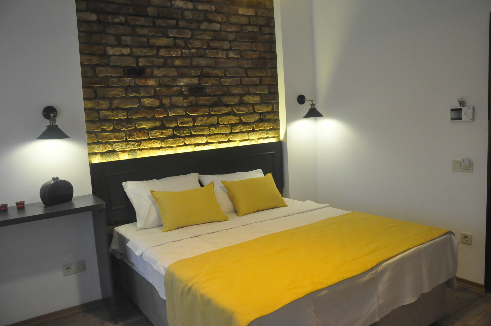 Utarit Hotel 伊斯坦布尔 外观 照片 A room at the hotel
